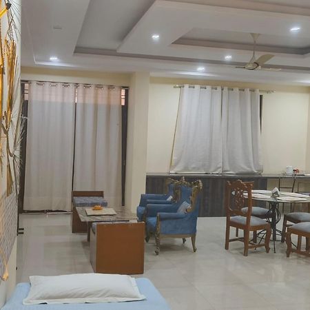 Elite Room - A Home Away Τζαϊπούρ Εξωτερικό φωτογραφία
